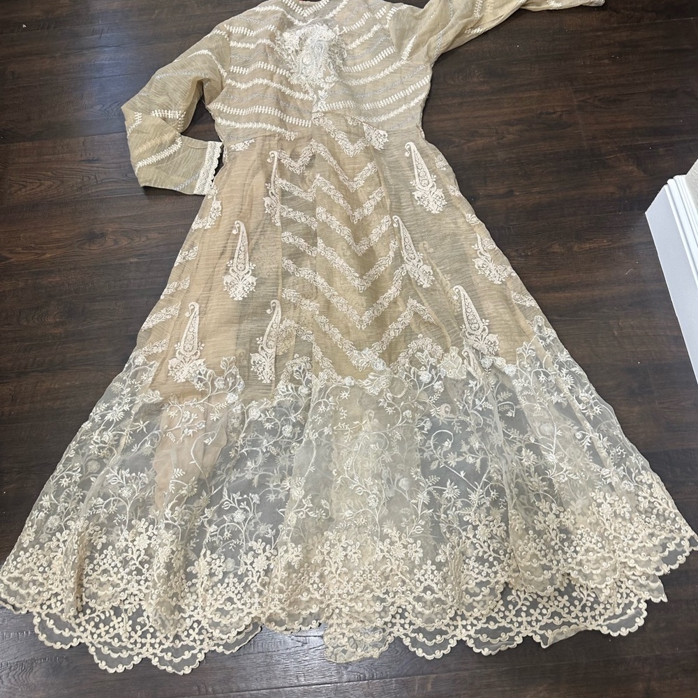 Pakistani dresses Sana safinaz - Picture 10 of 14